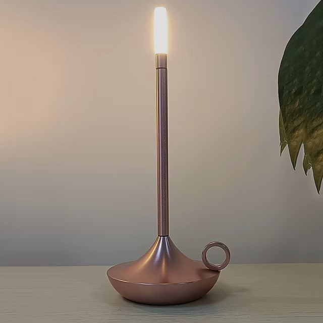 Elegante Kerzenlampe mit Warmlicht und Flexibler Platzierung