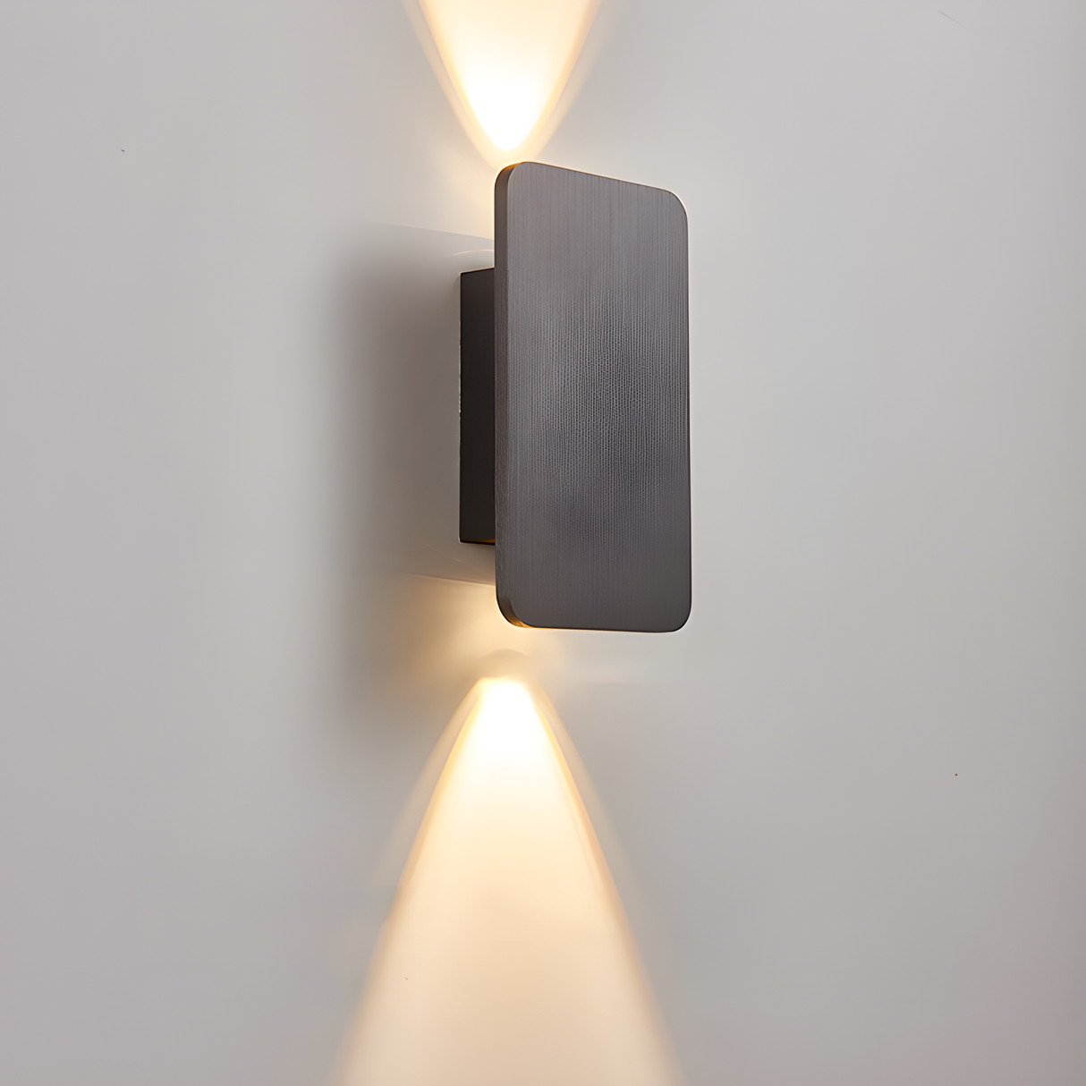 Minimalistische LED Wandleuchte aus Holz - Warm- und Kaltlicht