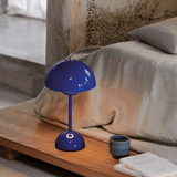Stilvolle LED-Lampe mit modernem Design und warmem Licht