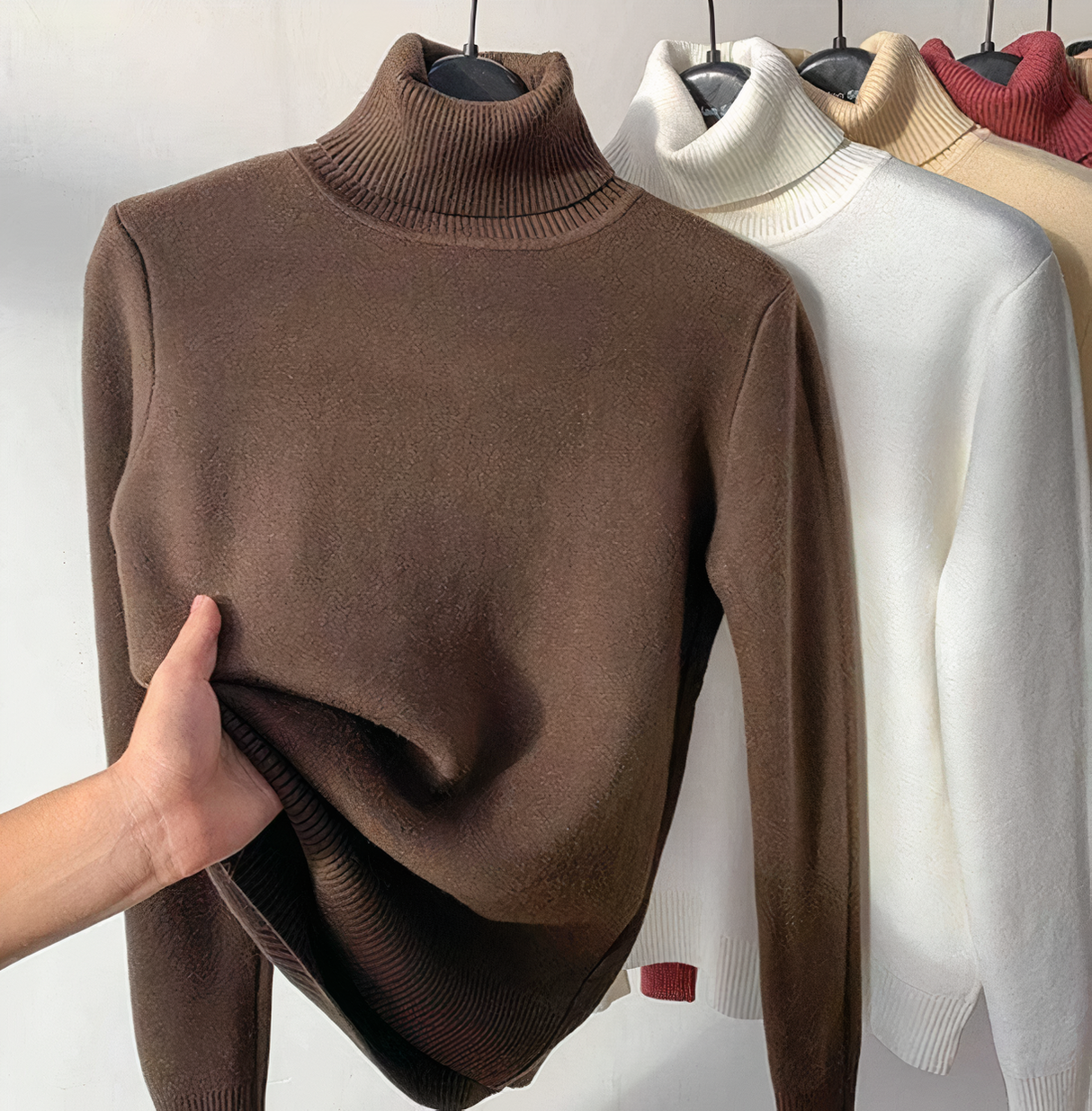 Isabella - Samtgefütterter Rollkragenpullover